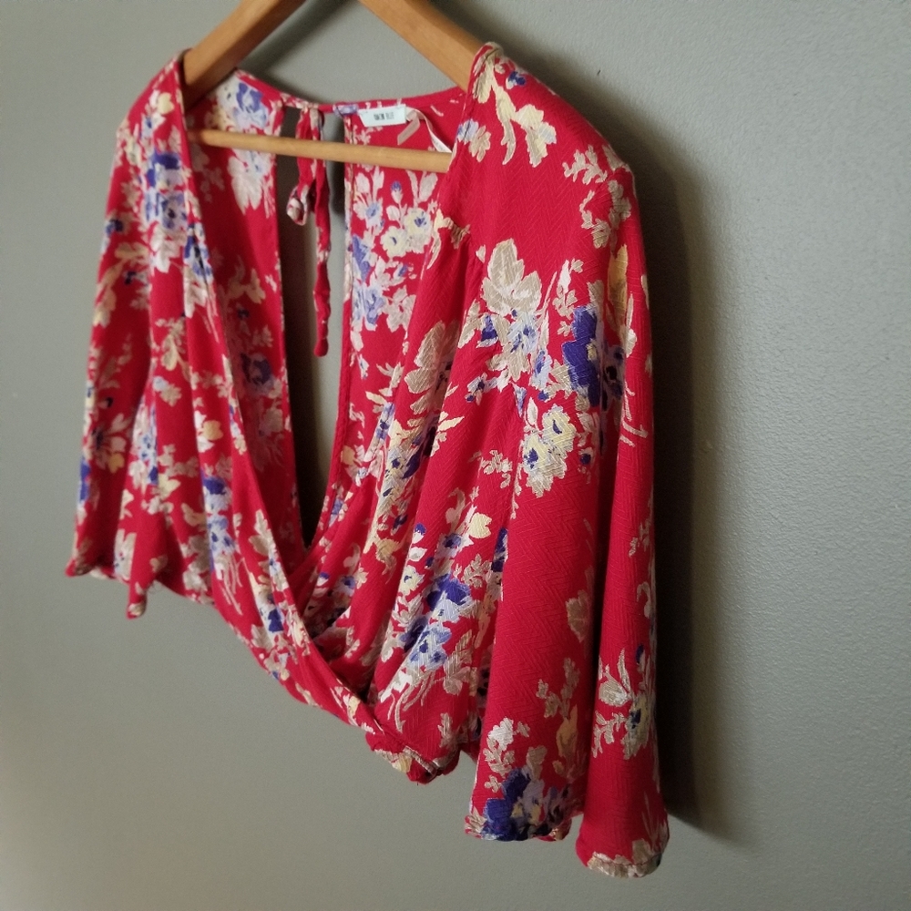 Kimchi Blue Hawaiian Floral Crop Top S Red